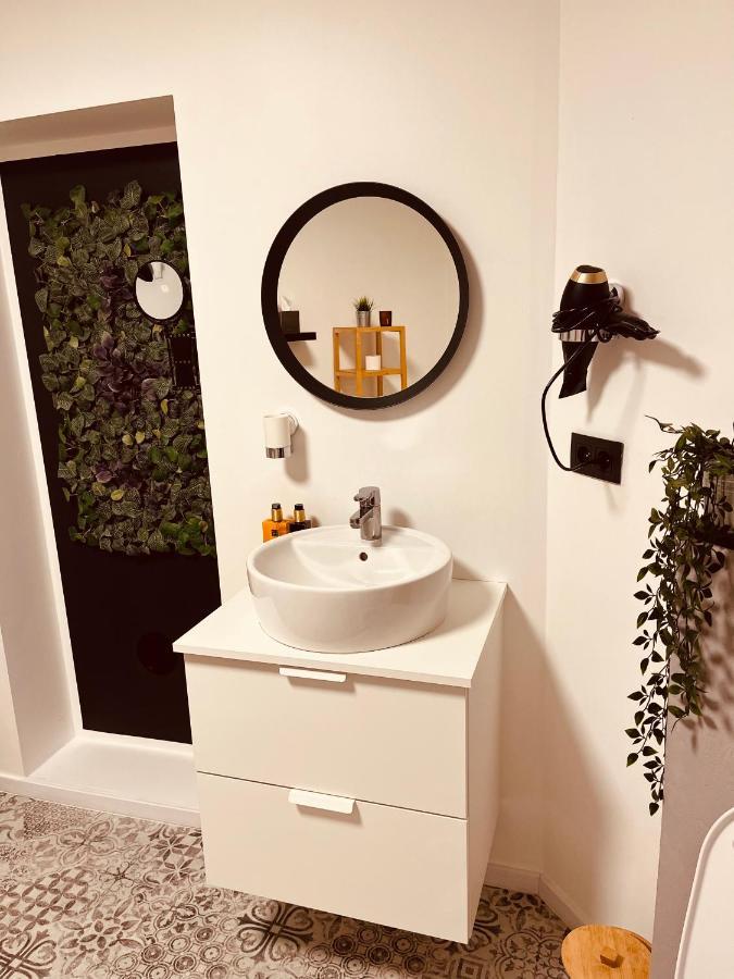 La Villa chambre deluxe twin Bastogne Extérieur photo